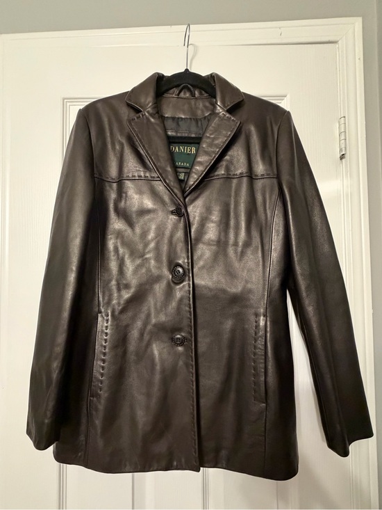 Danier Jackets & Blazers - Danier Deep Brown Leather Notch-Lapel Blazer